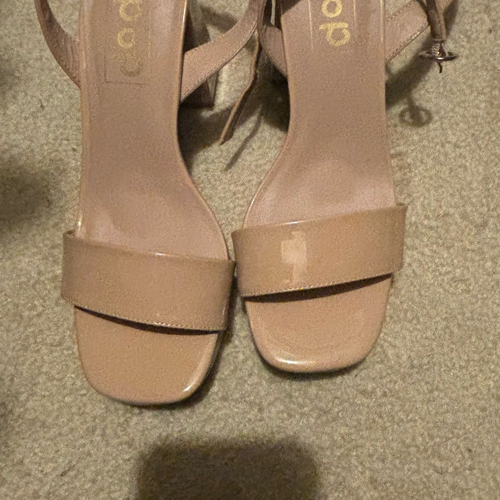 Kelly & Katie Beige Heels